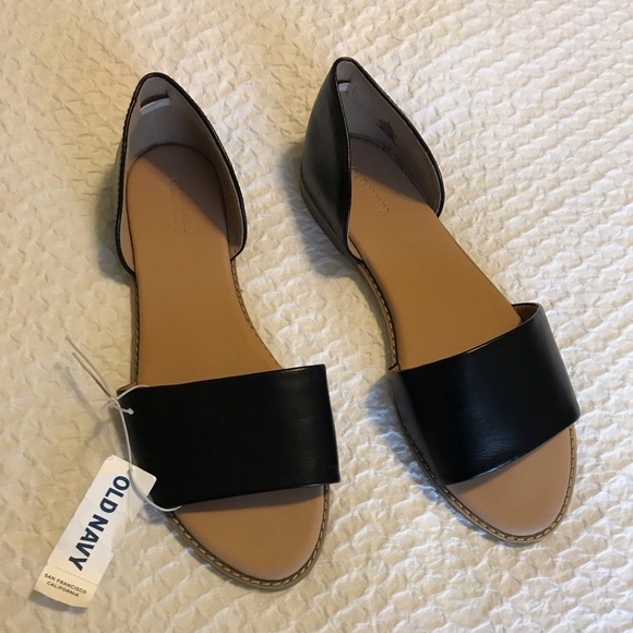 Old Navy Shoes - NWT Black Flats